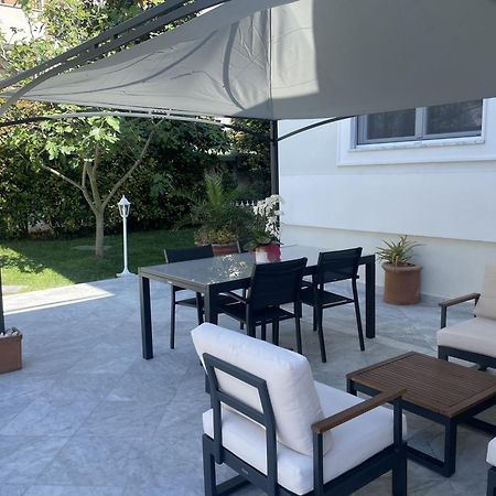 ליבורנו Villa Bianca A Few Steps By The Sea With Exclusive Garden & Jacuzzi מראה חיצוני תמונה