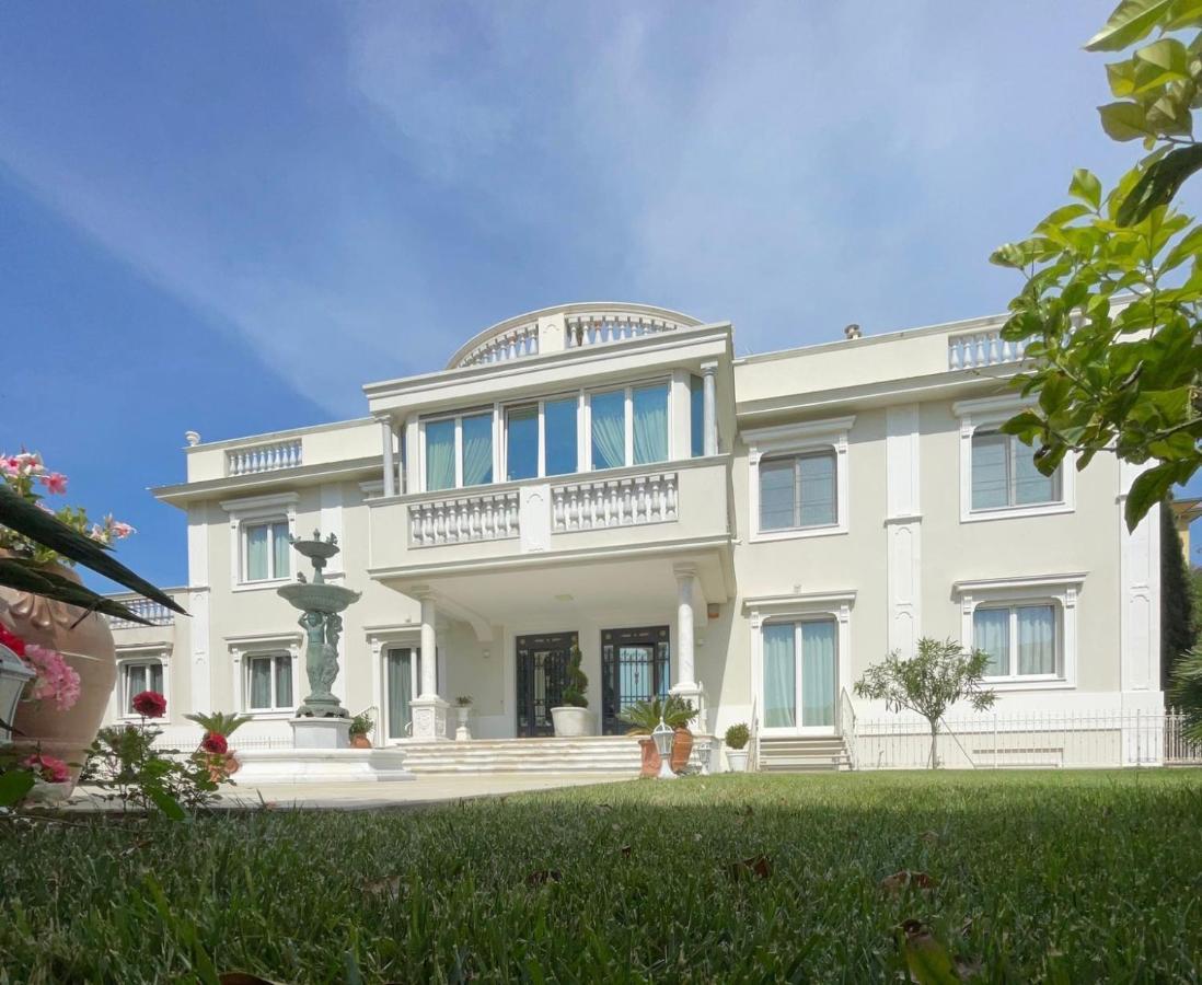 ליבורנו Villa Bianca A Few Steps By The Sea With Exclusive Garden & Jacuzzi מראה חיצוני תמונה