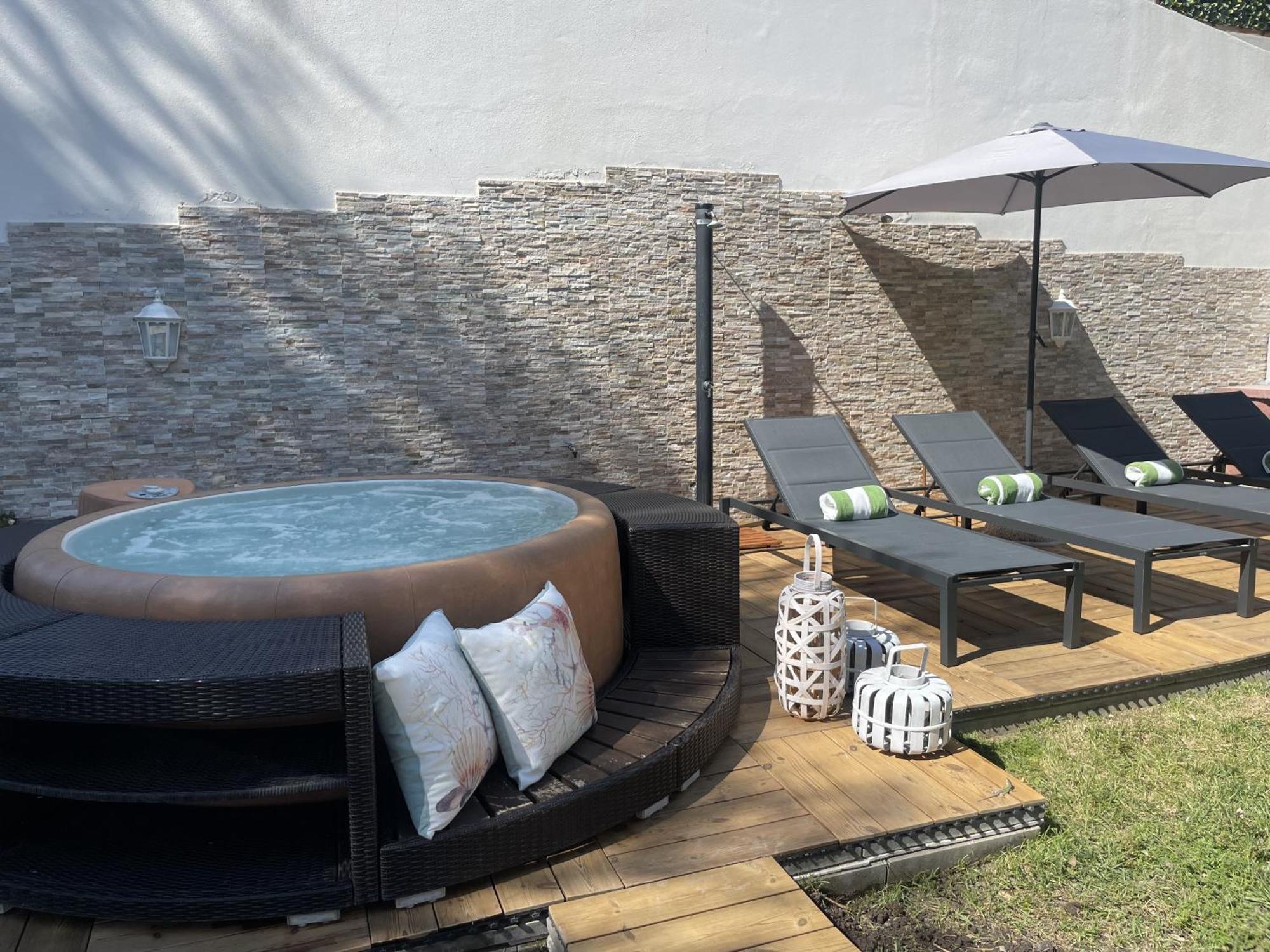 ליבורנו Villa Bianca A Few Steps By The Sea With Exclusive Garden & Jacuzzi מראה חיצוני תמונה